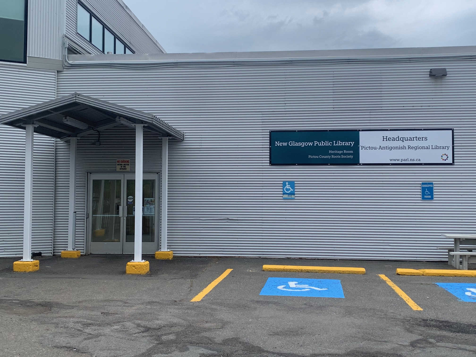 Main entrance, New Glasgow Library